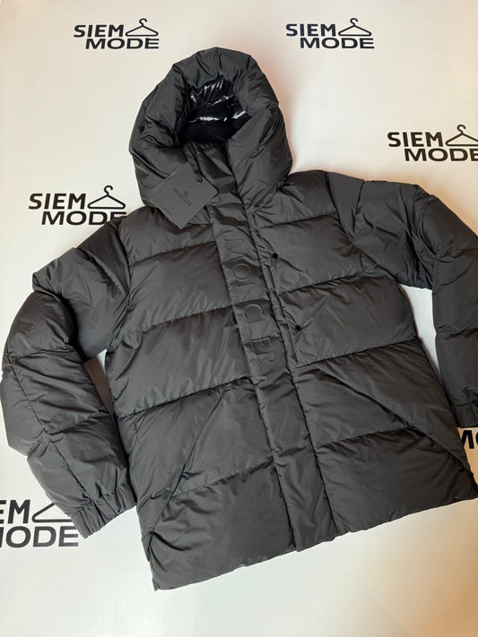 MONCLER MADEIRA SHORT DOWN JACKET